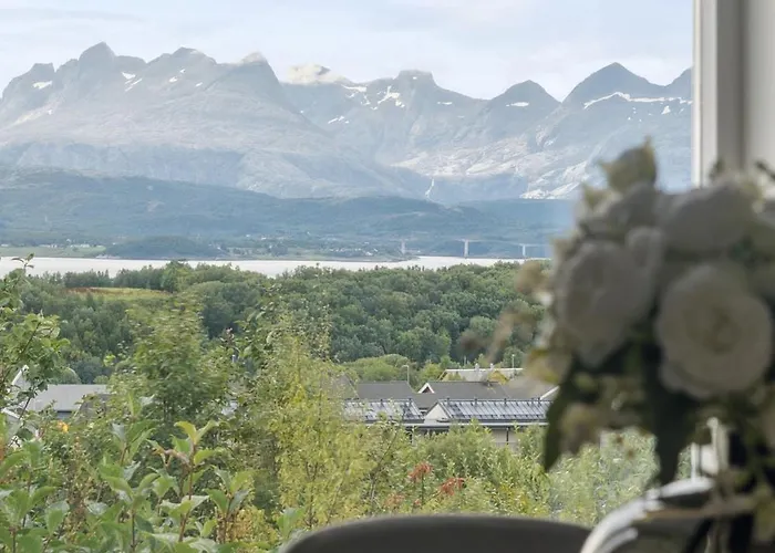 Koselig Hus Med Fantastisk Utsikt I