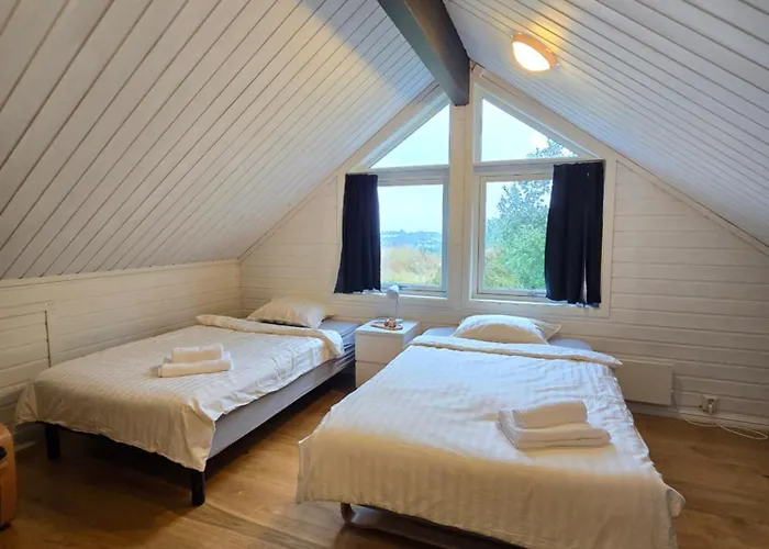 Koselig Hus Med Fantastisk Utsikt I *